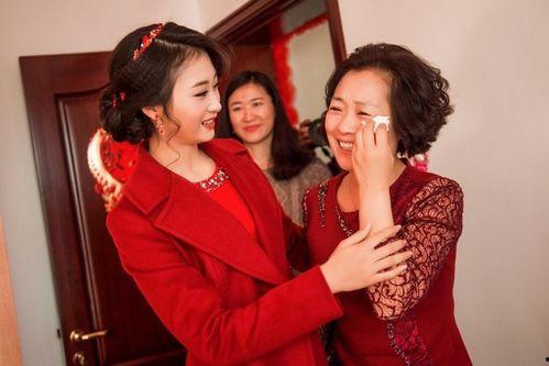 娱乐吃瓜酱父母重男轻女,娱乐吃瓜酱父母的育儿观揭秘